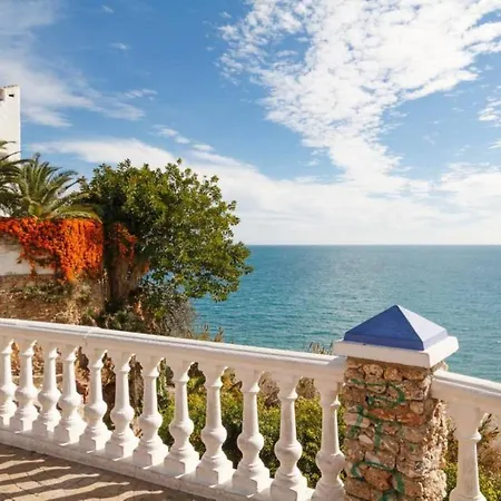 Aparthotel Latin Nerja