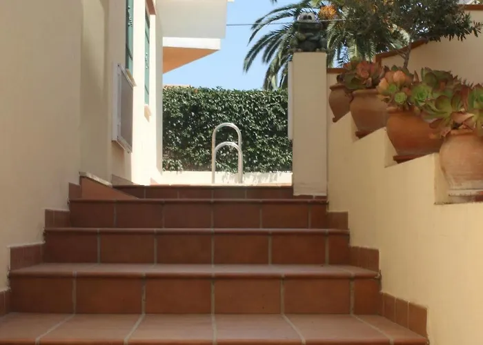 Latin Apartahotel 3*